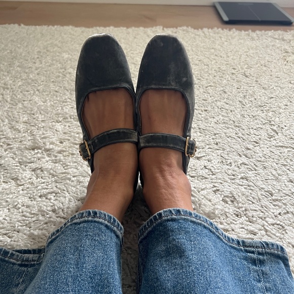 Sam Edelman Women's Velvet Blue Grey hue Mary Jane Shoes size 7 - Picture 1 of 11